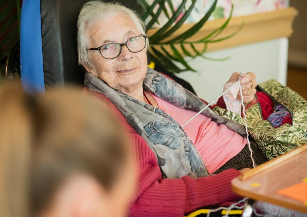 seniors doing crafts together